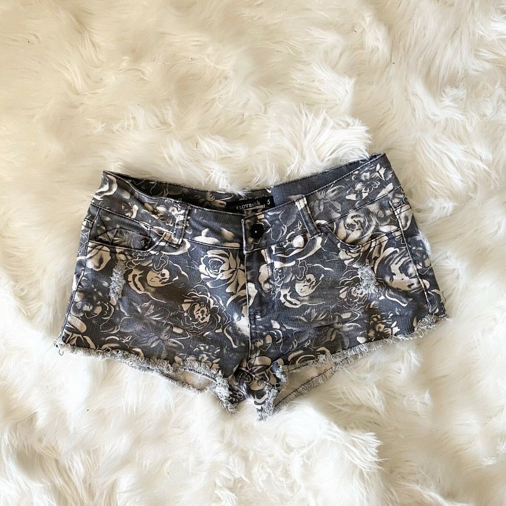 Love sick gray and white floral shorts size 5 cut